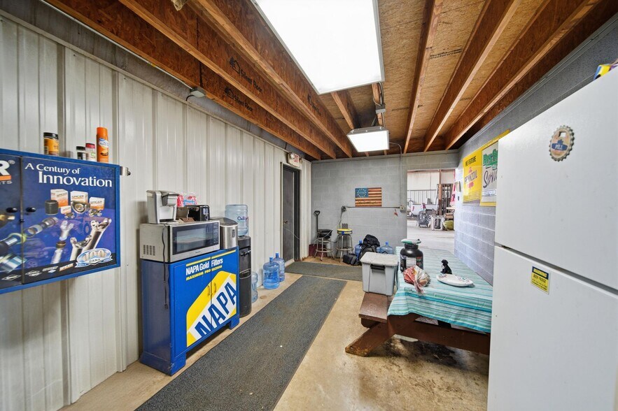More Photos Of 4849 W Lake Rd, Dunkirk Office For Sale