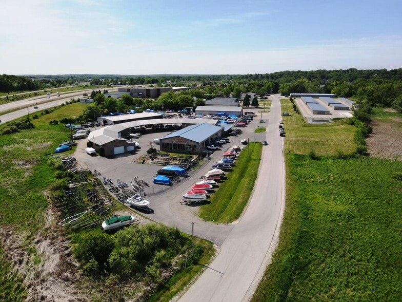 More Photos Of 400 Sussex St, Pewaukee Freestanding For Sale