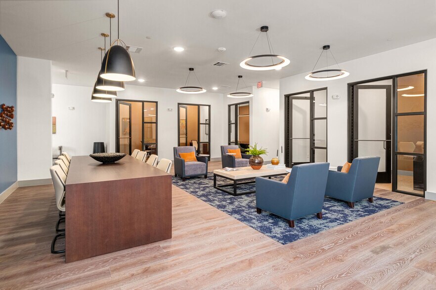 More Photos Of 2711 W Anderson Ln, Austin Apartments For Lease