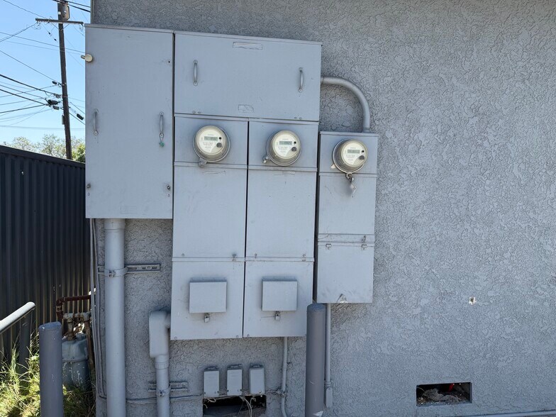 More Photos Of 504 S Harbor Blvd, Fullerton Freestanding For Sale