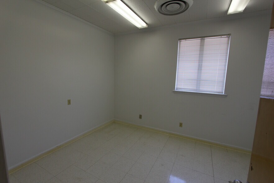 More Photos Of 1243 Ebenezer Rd, Rock Hill Medical For Lease