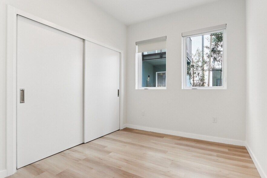 More Photos Of 9900 Venice Blvd, Culver City Apartments For Lease