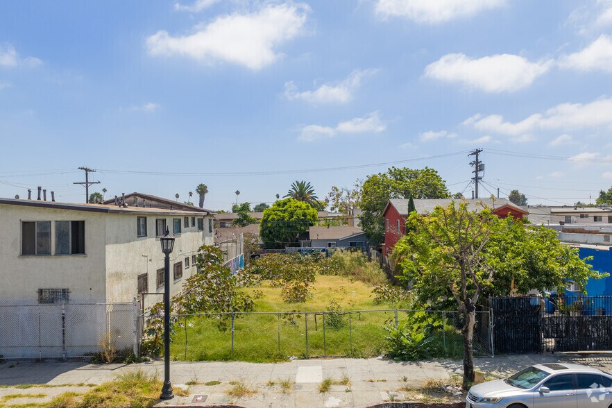 More Photos Of 8304 S Broadway, Los Angeles Land For Sale