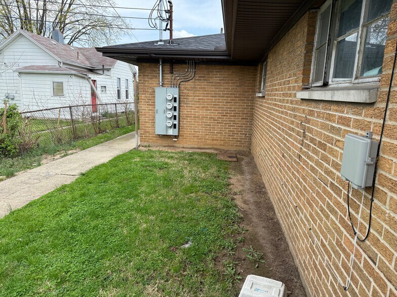 More Photos Of 27-41 Rita St, Dayton Apartments For Sale