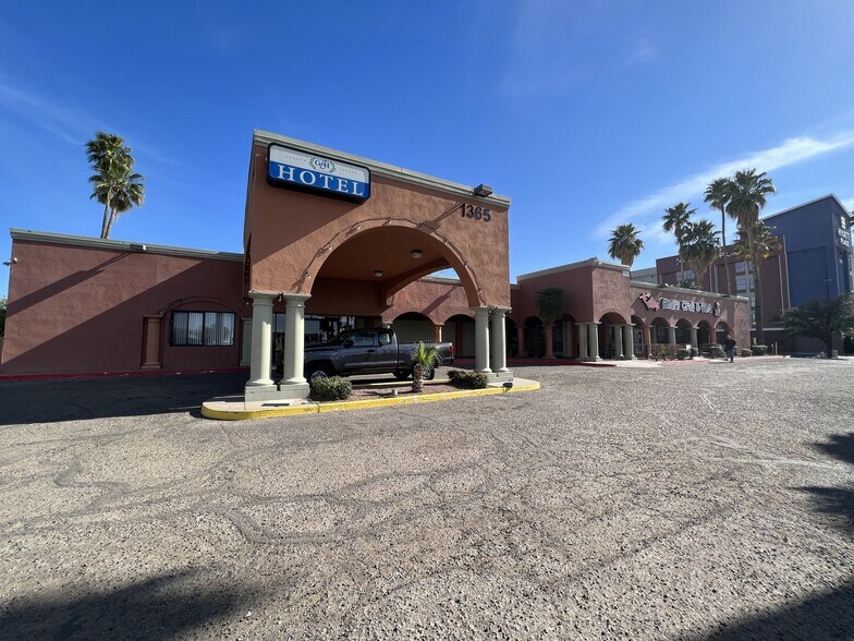 More Photos Of 1365 W Grant Rd, Tucson Hotel For Sale
