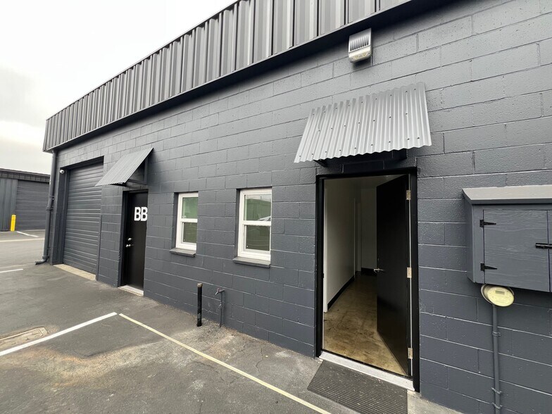 More Photos Of 815-831 Warrington Ave, Redwood City Warehouse For Lease