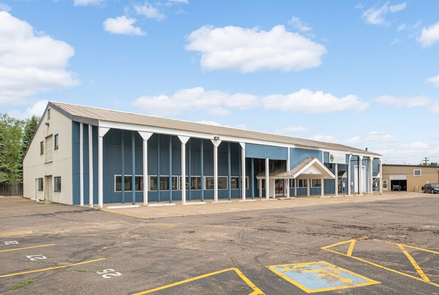 More Photos Of 3050 Coon Rapids Blvd NW, Coon Rapids Freestanding For Sale