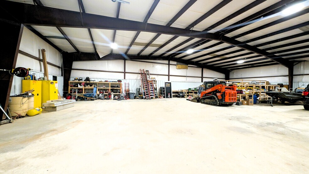More Photos Of 3369 AR-36 Ave, Searcy Flex For Sale