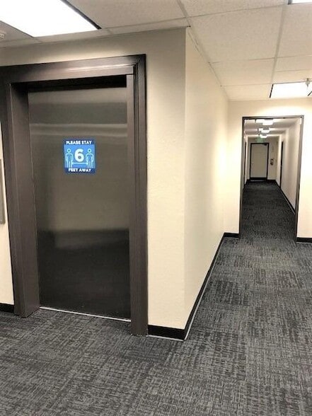 More Photos Of 15428 Civic Dr, Victorville Office For Lease
