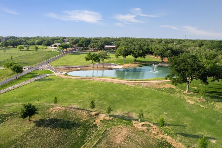 More Photos Of 1000 County Road 904, Joshua Golf Course Driving Range For Sale