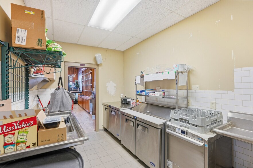 More Photos Of 116 W Main St, West Branch General Retail For Sale