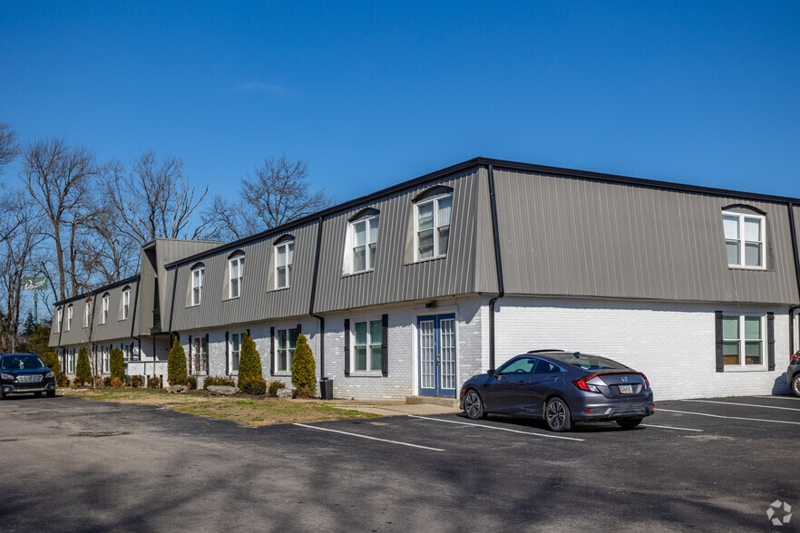More Photos Of 117 Cedarwood Dr, Lebanon Apartments For Sale