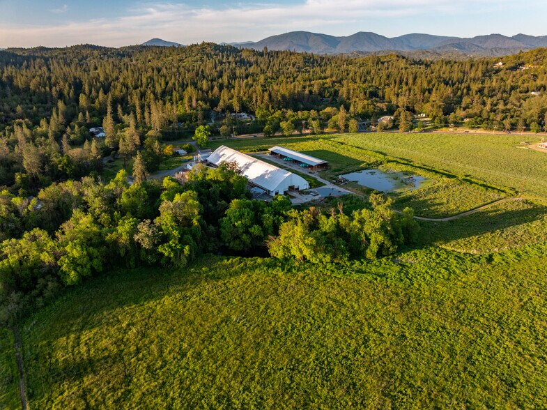 More Photos Of 6531 Lower River Rd, Grants Pass Specialty For Sale