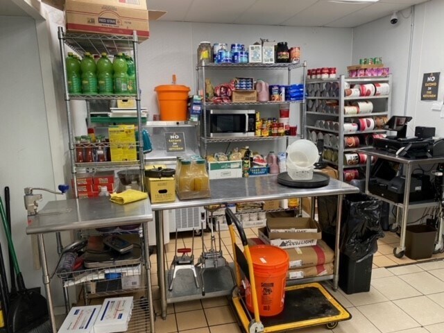 More Photos Of 10980 Dunnigan Rd, Emmett Restaurant For Sale