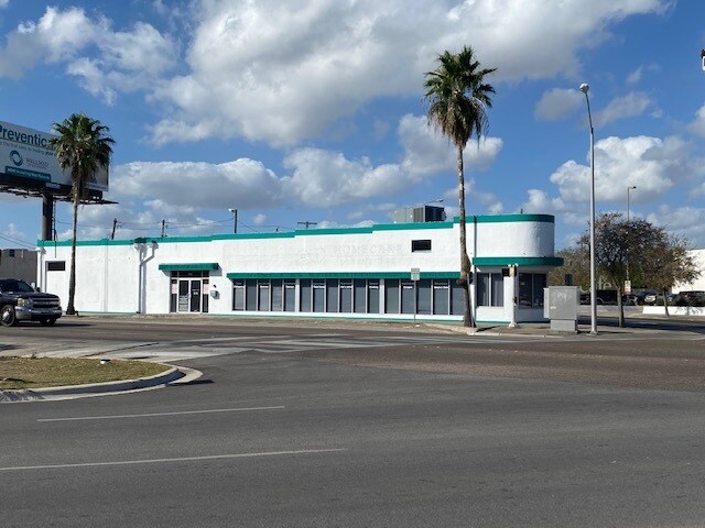 More Photos Of 1701 S Staples St, Corpus Christi Freestanding For Lease