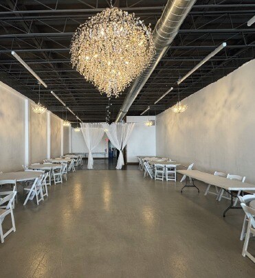 More Photos Of 1104 W Historic Mitchell St, Milwaukee Storefront For Sale