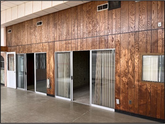 More Photos Of 3708-3750 11 Mile Rd, Berkley Distribution For Lease