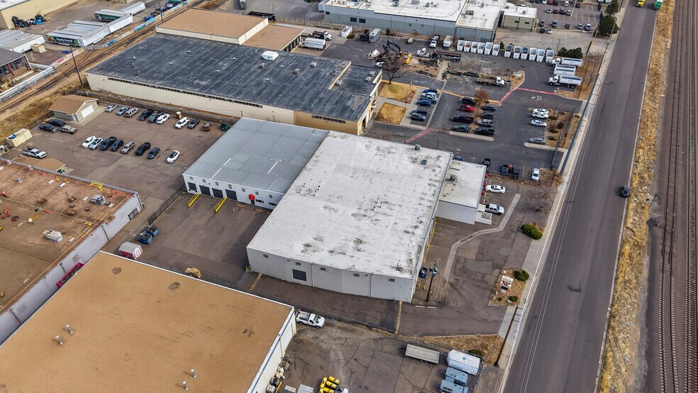 More Photos Of 5757 E 42nd Ave, Denver Warehouse For Lease