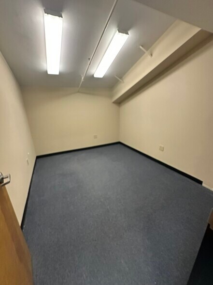 More Photos Of 1500 Garner Rd, Raleigh Office Residential For Lease