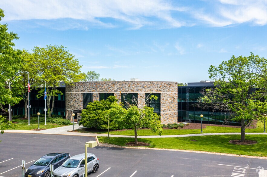 More Photos Of 3803 West Chester Pike, Newtown Square Office For Lease
