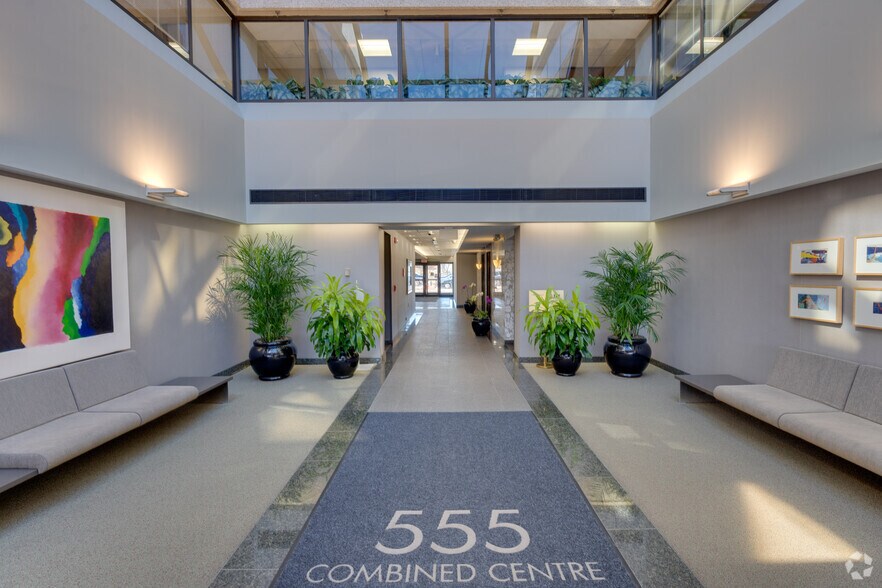 More Photos Of 707 Skokie Blvd, Northbrook Unknown For Lease