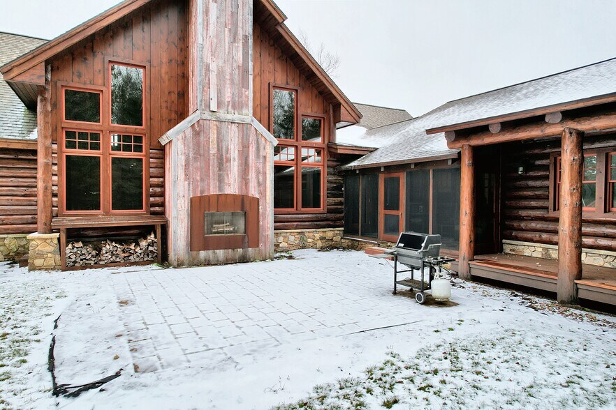 More Photos Of 5771 US Highway 45, Land O Lakes Office For Sale