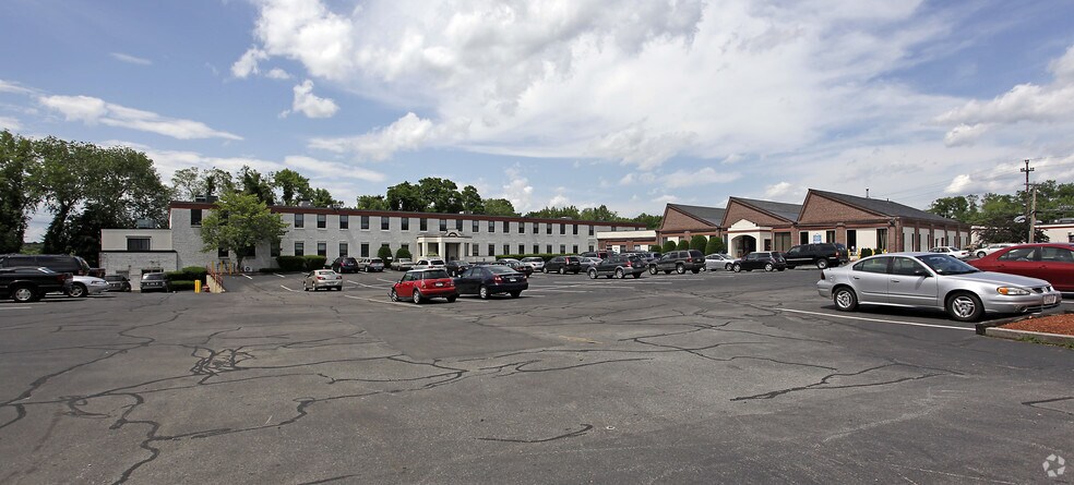 More Photos Of 200 Sutton St, North Andover Medical For Lease