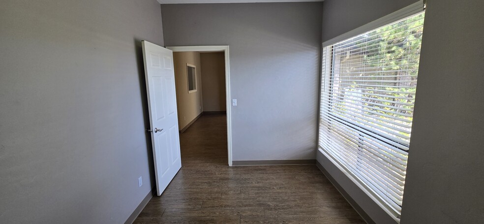 More Photos Of 172 Merritt St, Prescott Medical For Lease