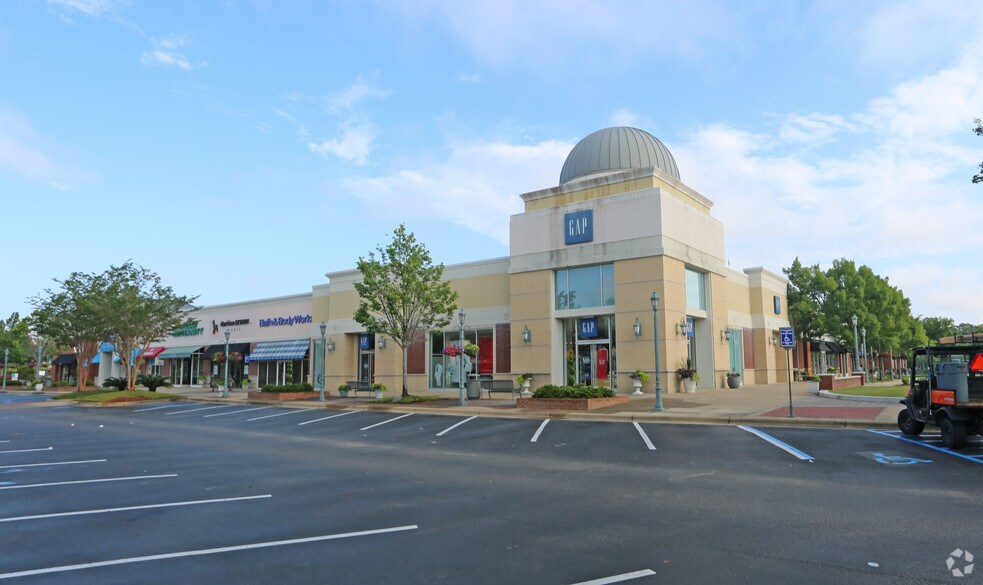 More Photos Of 7274 EastChase Pky, Montgomery Unknown For Lease