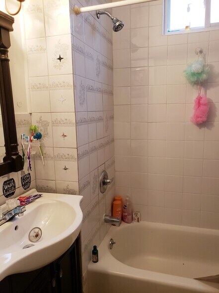 More Photos Of 79-81 Washington St, Perth Amboy Apartments For Sale