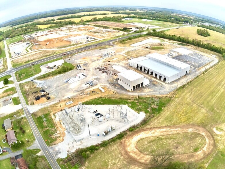 More Photos Of 3155 US-45, Mayfield Distribution For Sale