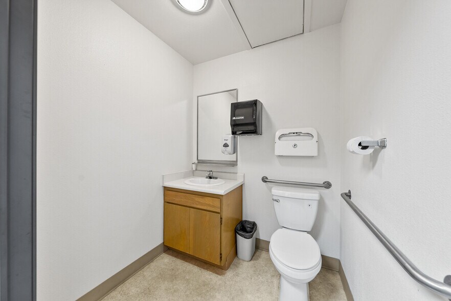 More Photos Of , Grants Pass Unknown For Sale