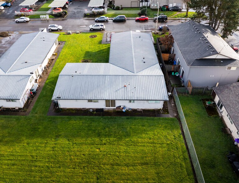 More Photos Of 1061-1067 Ring St, Salem Apartments For Sale