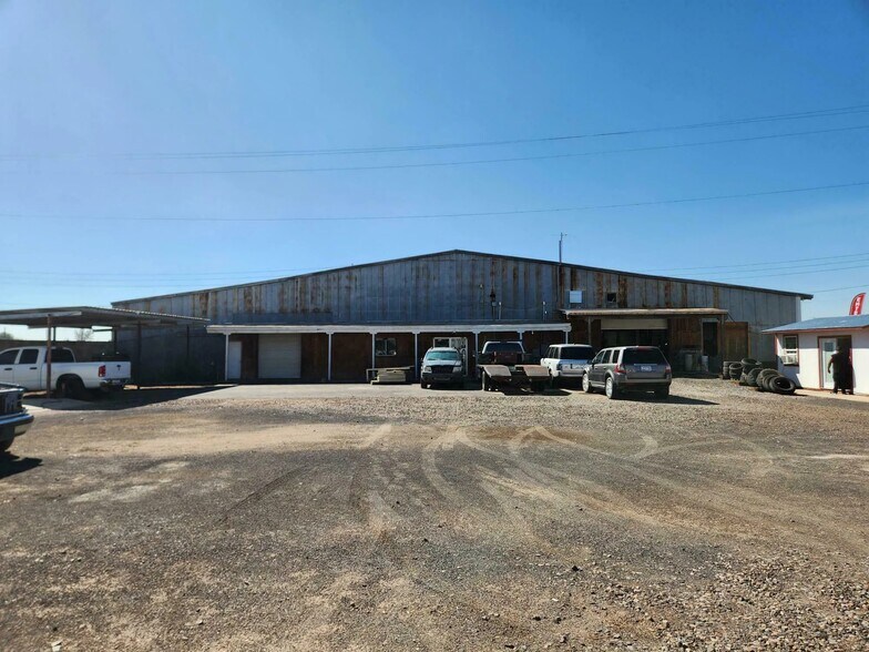 More Photos Of 230 E Coolidge Ave, Coolidge Warehouse For Sale