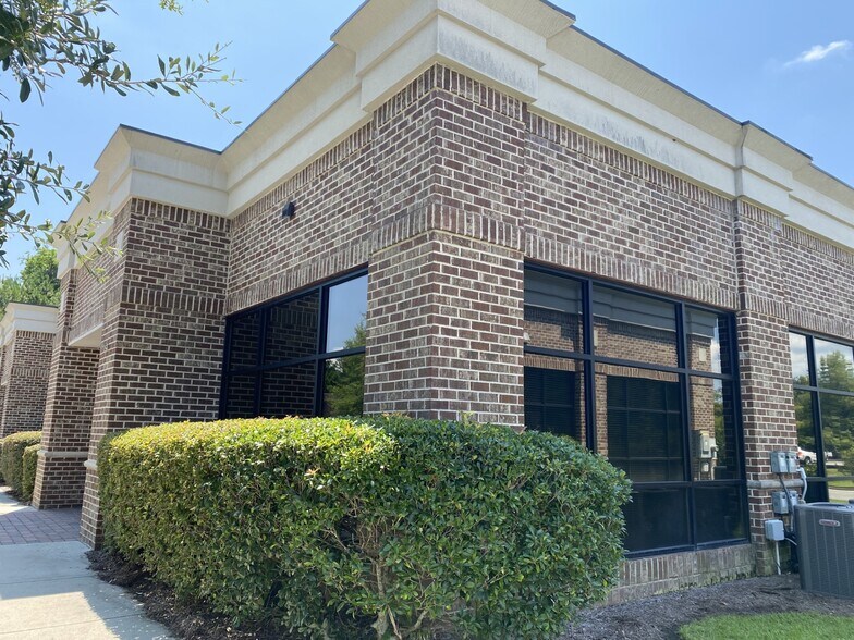 More Photos Of 25 Chatham Ctr S, Savannah Office Residential For Lease