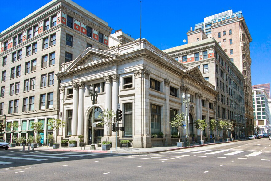 More Photos Of 401 S Main St, Los Angeles Loft Creative Space For Lease