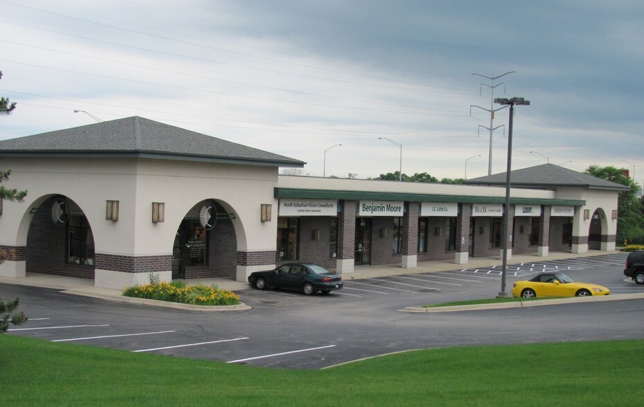 More Photos Of 360 S Waukegan Rd, Deerfield Health Club For Lease