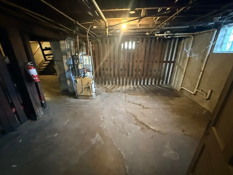 More Photos Of 1762 Cleveland Ave, Norwood Apartments For Sale
