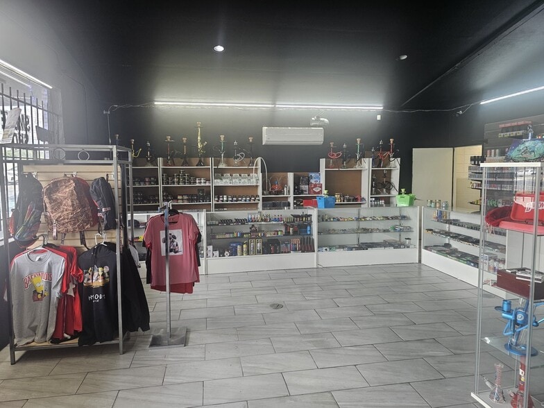 More Photos Of 5940 Merrill Rd, Jacksonville Storefront For Sale
