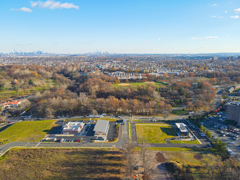 More Photos Of 11 Franklin Ave, Belleville Land For Lease