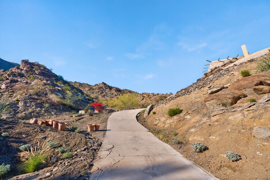 More Photos Of 1 Ridge Road, Palm Springs Land For Sale