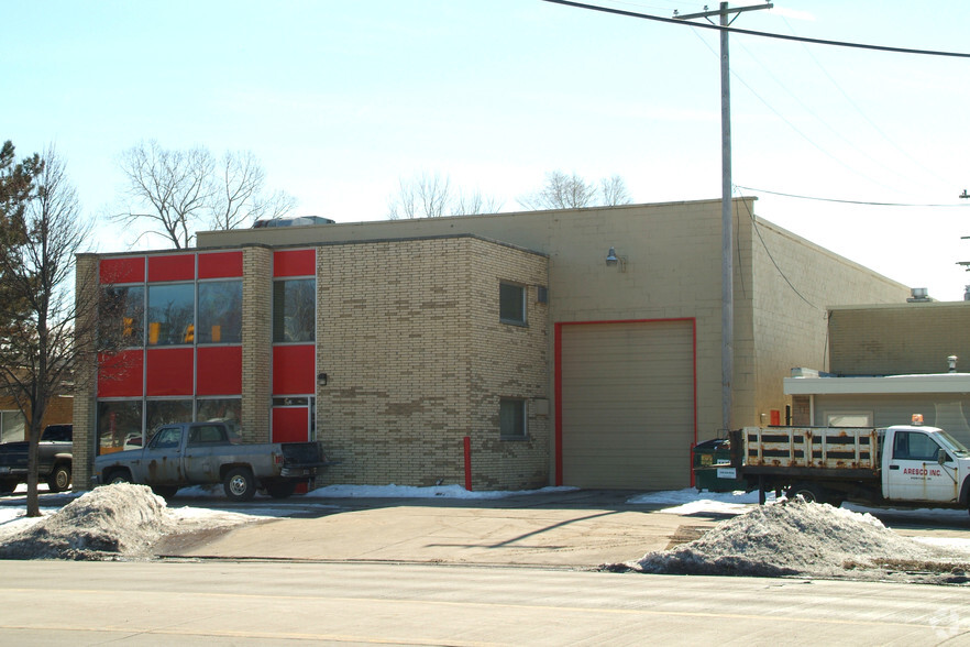 Primary Photo Of 71 W Walton Blvd, Pontiac Warehouse For Sale