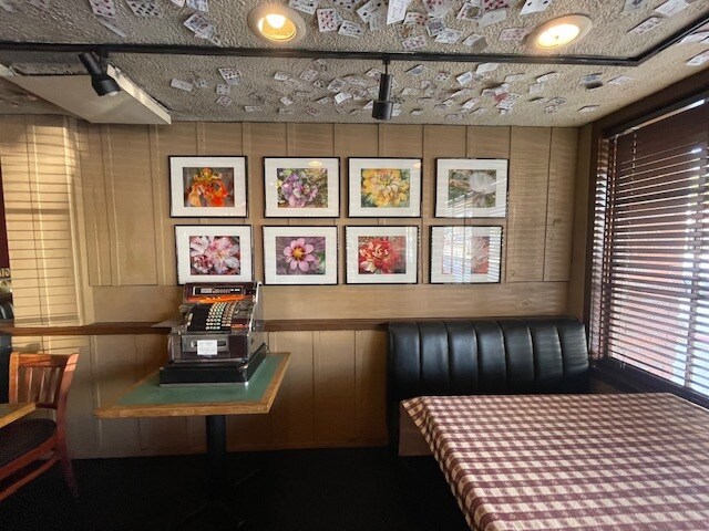 More Photos Of 2222 Wilshire Blvd, Santa Monica Restaurant For Lease