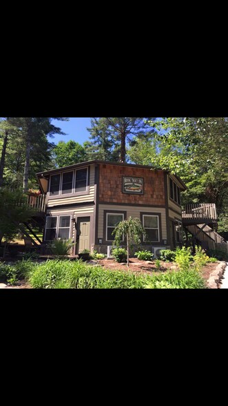 More Photos Of 19259 Rosman Hwy, Sapphire Hotel For Sale