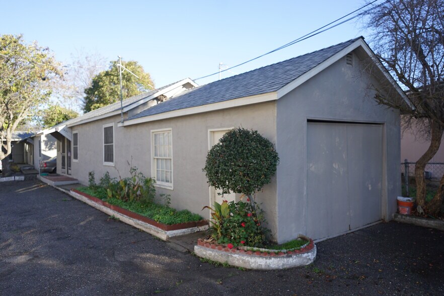 More Photos Of 1403 Leonard Ave, Modesto Apartments For Sale