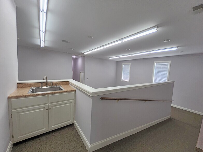 More Photos Of 191 Friarsgate Blvd, Irmo Flex For Sale