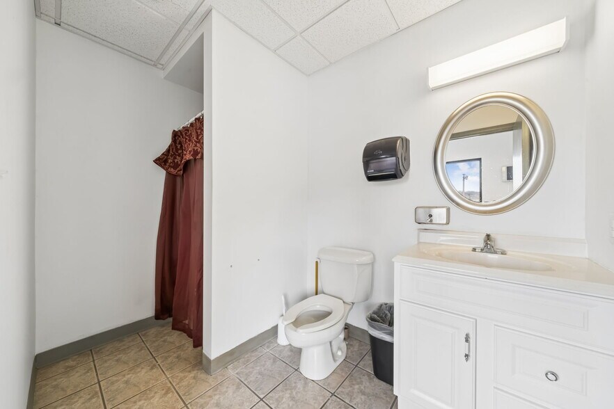 More Photos Of 4491 School Rd S, Export Freestanding For Sale