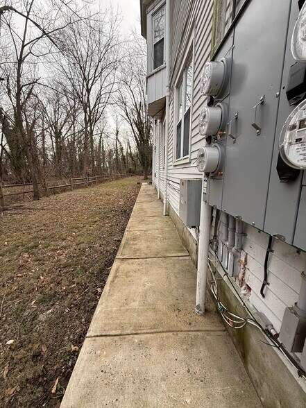 More Photos Of 276-278 Hillcrest Ave, Trenton Apartments For Sale