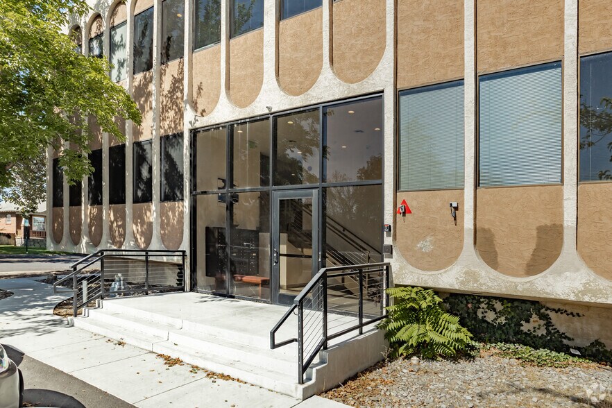 More Photos Of 888 W 2nd St, Reno Office For Lease