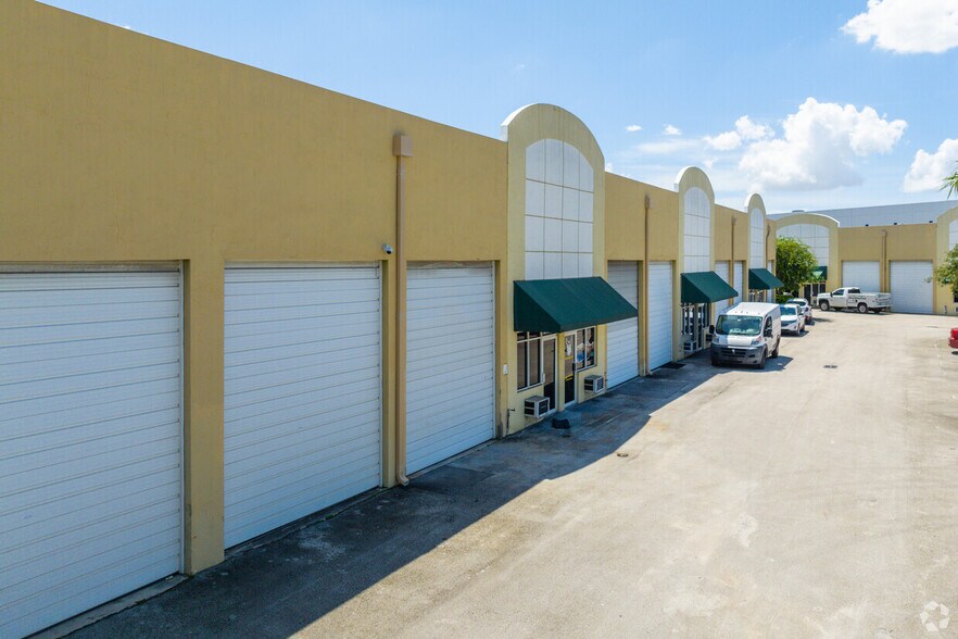 More Photos Of 1270 NW 165th St, Miami Office For Lease